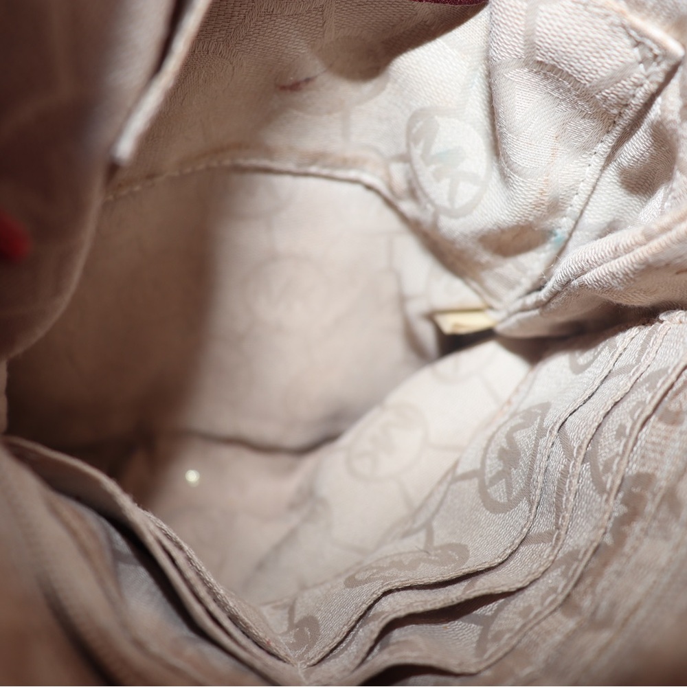 Michael Kors red fringe Crossbody w original dust bag - Picture 11 of 13